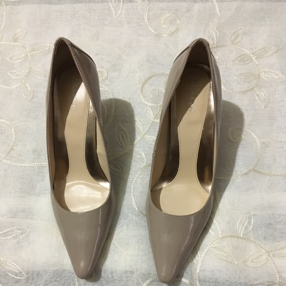 Shoe